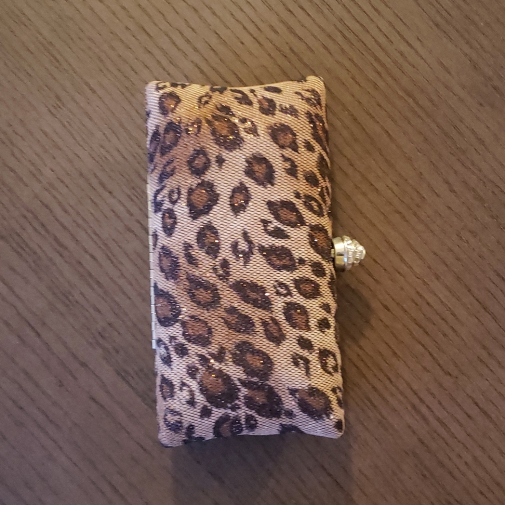 Clutch purse